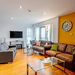 Weston's Penthouse Sleep 10, 8 Beds Free Parking Διαμέρισμα Εδιμβούργο