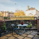 Snug 1 Bed In Edinburgh's Juniper Apartamento *
