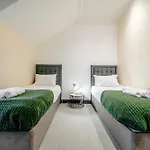 Daire Percys Place Sleep 11, 15 Minute To Centre Free Parking Edinburgh