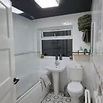 Contractor Family Hoole Private Hottub