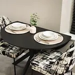 - Sleeps 2 - Princes St Close