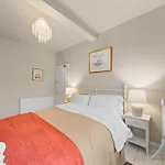 Dewar 3 Bedroom - アパート