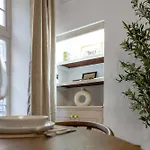 Burnets Close 2 Bedroom - Lägenhet