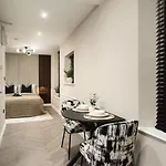 Cozy In Centre דירה אדינבורו