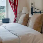 Gardners Crescent *