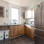 公寓 Barnton Grove Getaway *