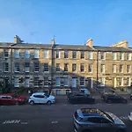 Unique New Town Near Princes Street Appartamento *