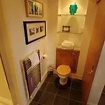 Fraoch House 4*