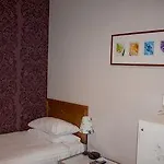Konukevi Dene Guest House, New Town 3*