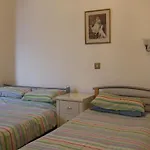 Swan Lake Bed & Breakfast 3*