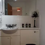 Deluxe דירה