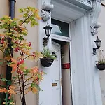 Bed & Breakfast Swan Lake 3*