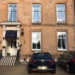 Allison House 17 3*