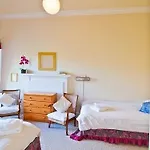 Halcyon House 3* אדינבורו