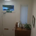 בית הארחה Mayfair House 2*