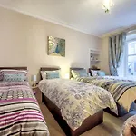Syozant Drumdryan אכסניה