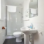 شقة Holyrood Park - Carparking Included! إدنبرة