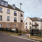 Daire Playhouse *