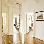 Joivy Luxury Flats On George Street Daire Edinburgh
