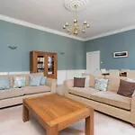 Altido Amazing Hanover St Apt In Centre 2br, 2bath *
