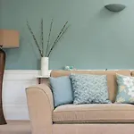 Altido Amazing Hanover St Apt In Centre 2br, 2bath *
