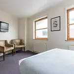بيت ضيافة Oyo St Andrews إدنبرة