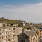 Apartment Destiny Scotland - Royal Mile