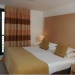 Fountain Court - Eq2 Aparthotel 4*