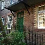 The Cosy Courtyard