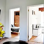 Apartament Stylish Flat In 1860's Listed Building *