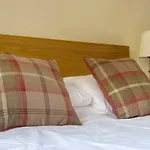 Charming 1 Bed With Castle View דירה אדינבורו