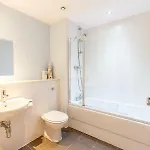 Modern Two Bedroom شقة *