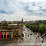 Destiny Scotland Hanover * אדינבורו