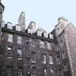 Ξενοδοχείο First Holland House
