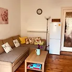 Apartmán Centre Escape With Private Garden *