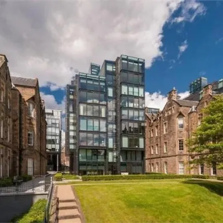 Quartermile Apartman
