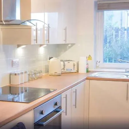 Apartamento Beautiful & Private Seconds From Edimburgo