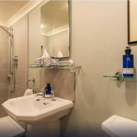 Hotell The Guest 3*