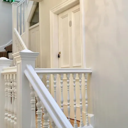 Antler Guest house 4*