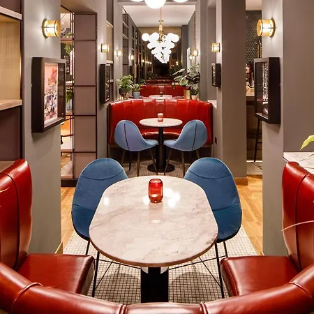 Ibis Styles St Andrew Square Hotel 3*