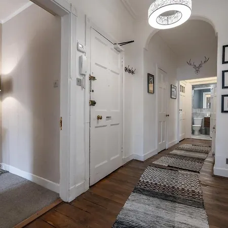The St Patrick Square Apartment Edinburgh