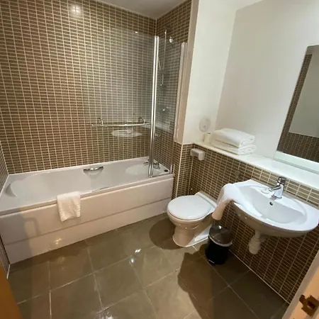 Grand Harbour Apartment *