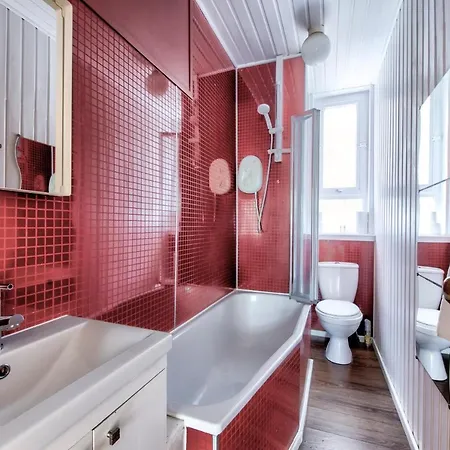 Guestready - Vibrant Leith Flat For 3 People - Cosy Great Location! *