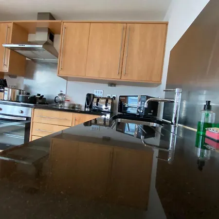 Grand Harbour Apartment