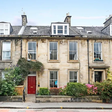 Emmaus Guest house 3*