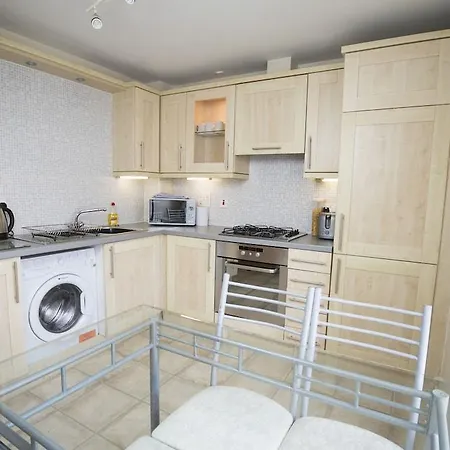 Lochend Serviced * Edinburgh