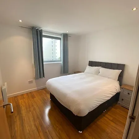 Grand Harbour Apartment