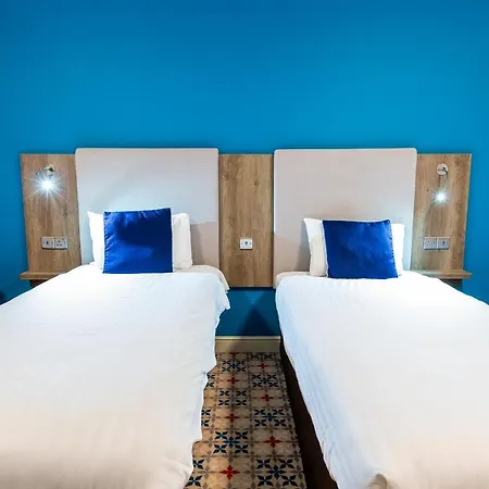 Aparthotel Cairn &