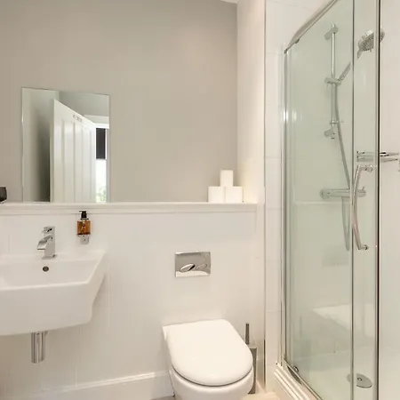 Destiny Scotland - Q-residence *