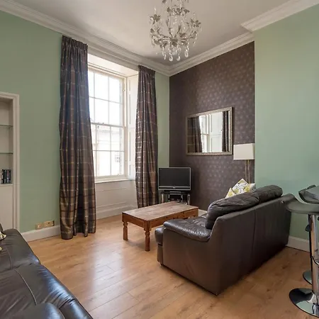 Bank St Royal Mile Apartment